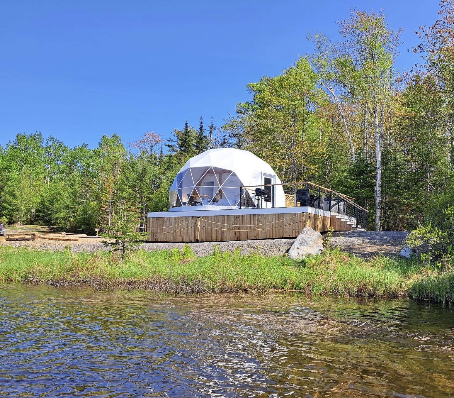 Eagles Nest Still Water Glamping